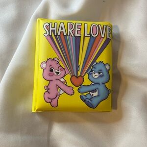Colorful 'Share Love' Wallet
